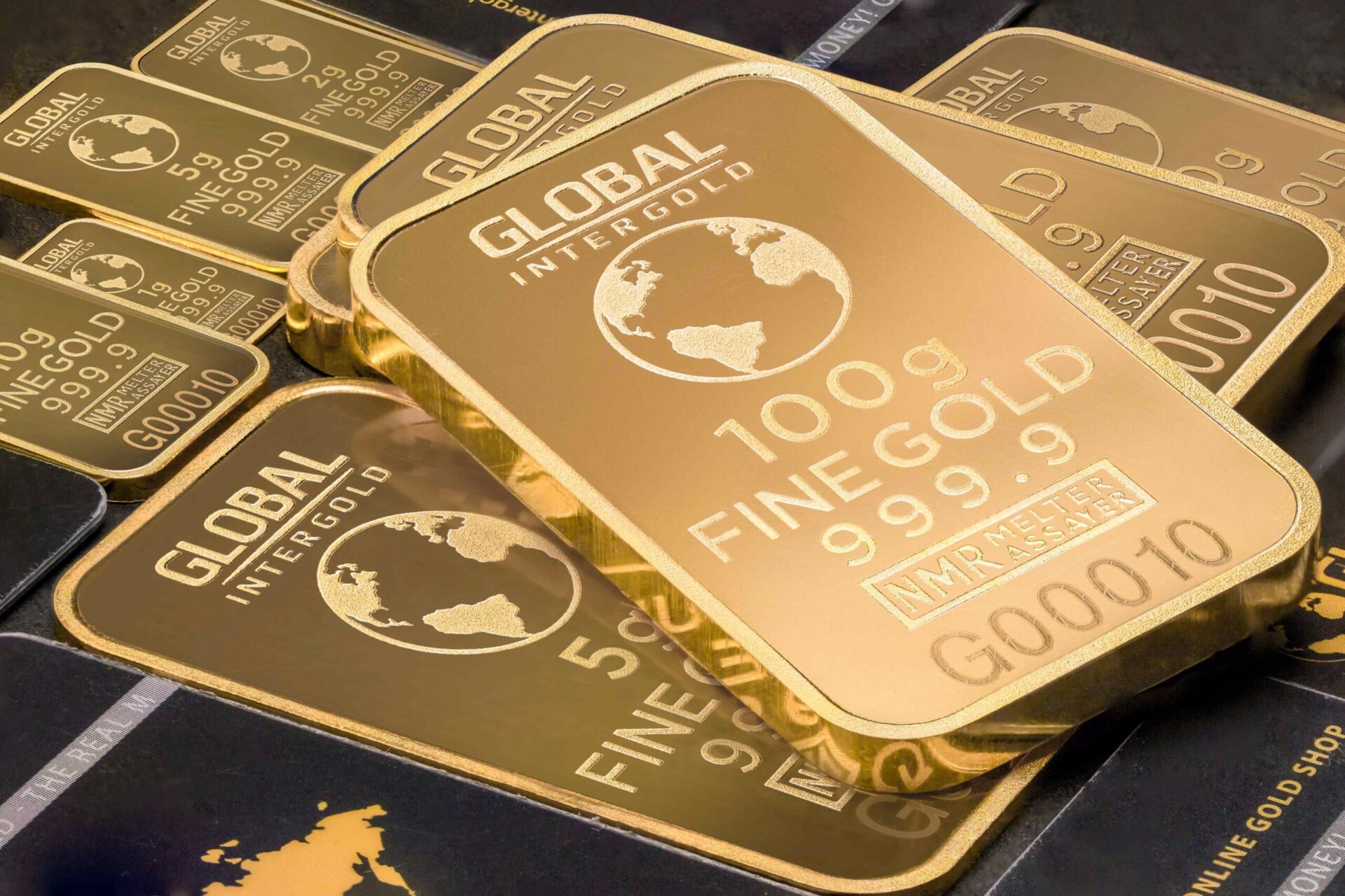 Finbok explores the fascinating world of gold trading and answers all your pressing questions about the precious metal in the global market. This image shows gold bullion and is related to an article on gold trading.